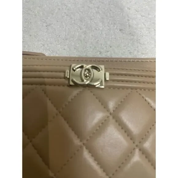 Chanel Beige Quilted Leather Zip Wallet with Authenticity Card - Picture 3 of 6
